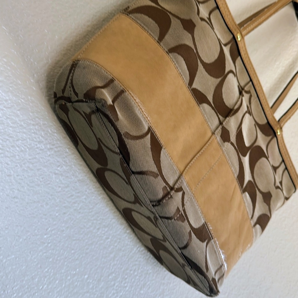 Coach Beige and Brown Signature Tote - Picture 3 of 13